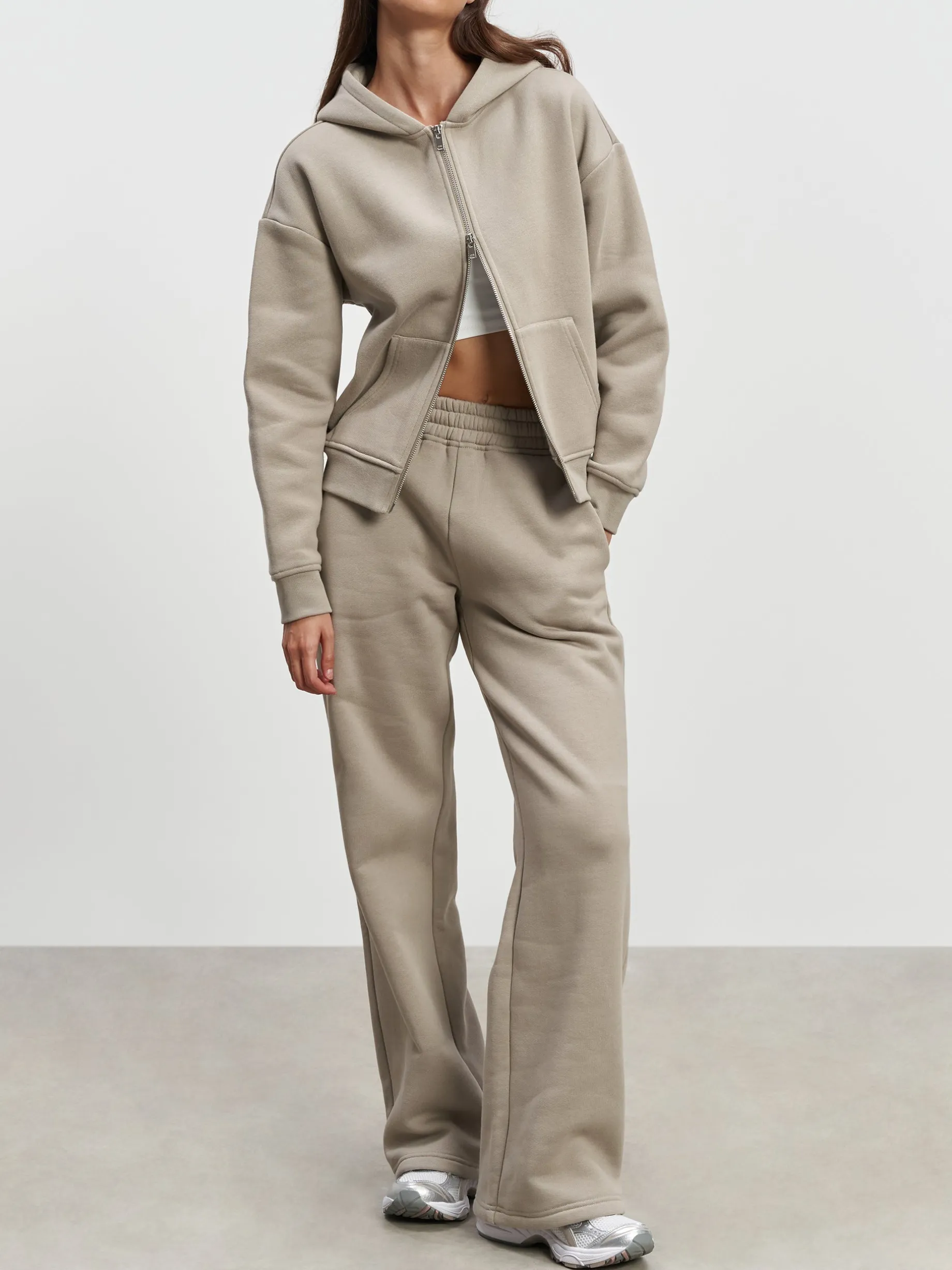 Womens Relaxed Straight Leg Jogger - Stone