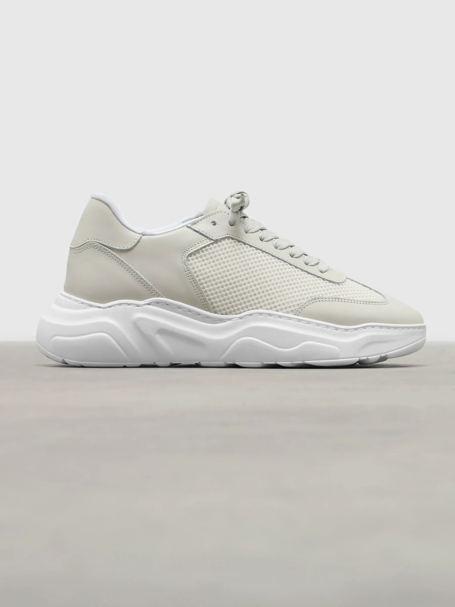 Womens Runner - Stone